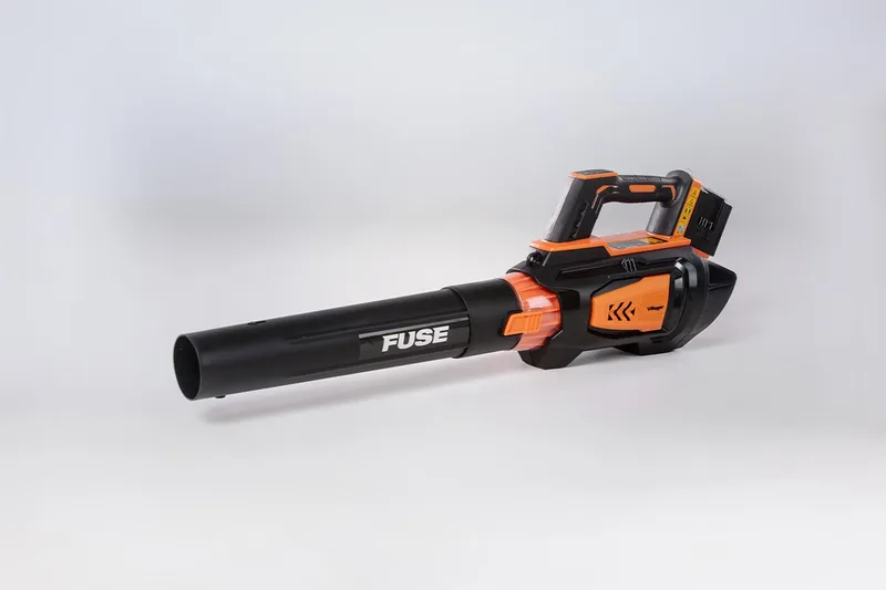Fuse akumulatorski duvač za lišće VBV 2440